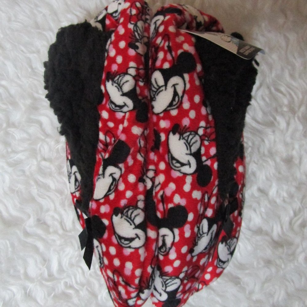 Disney Minnie Mouse Girls Fuzzy Slipper Socks Non Skid Cozy Slippers Size M/L